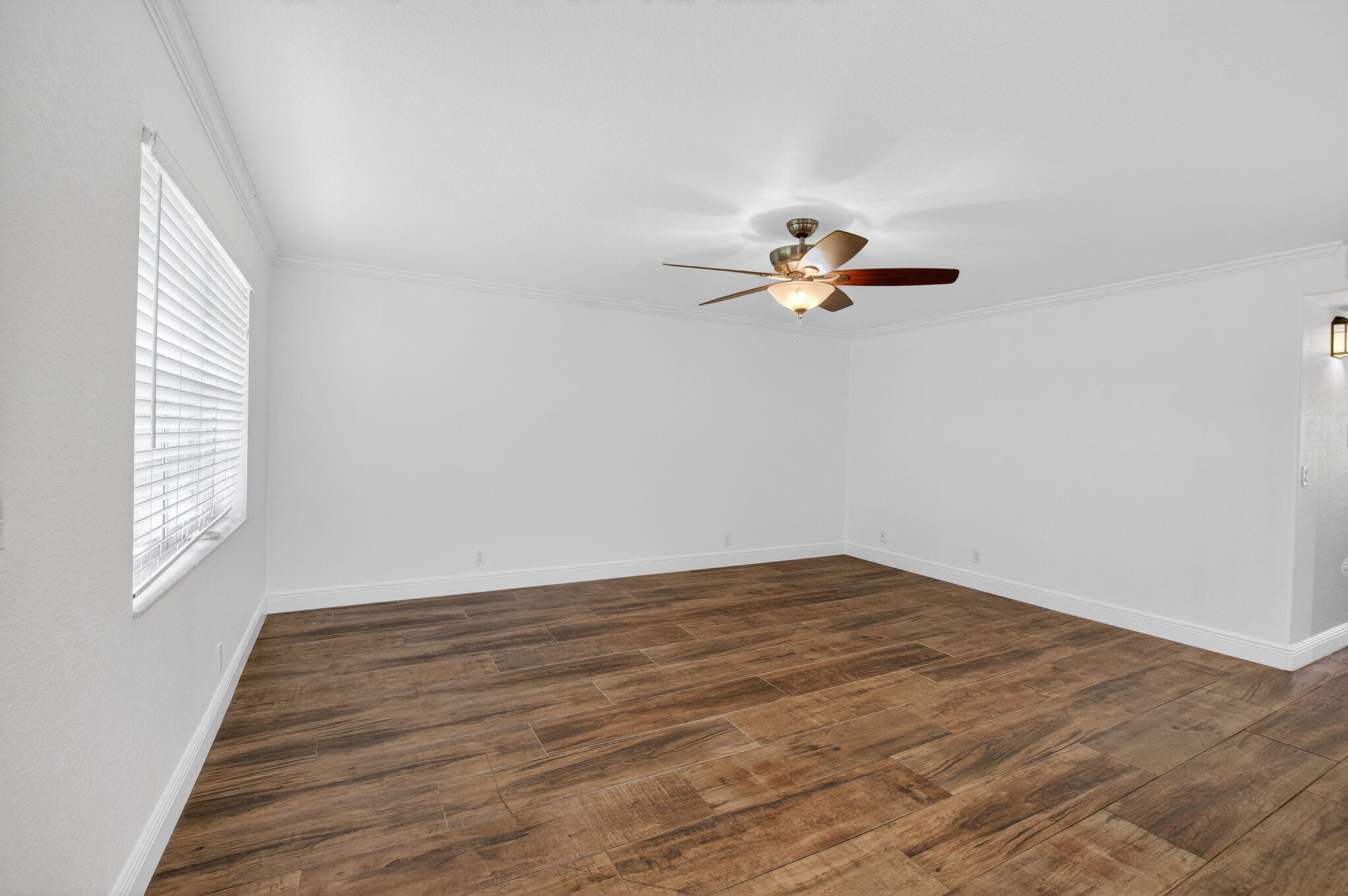 KINGS POINT - Residential