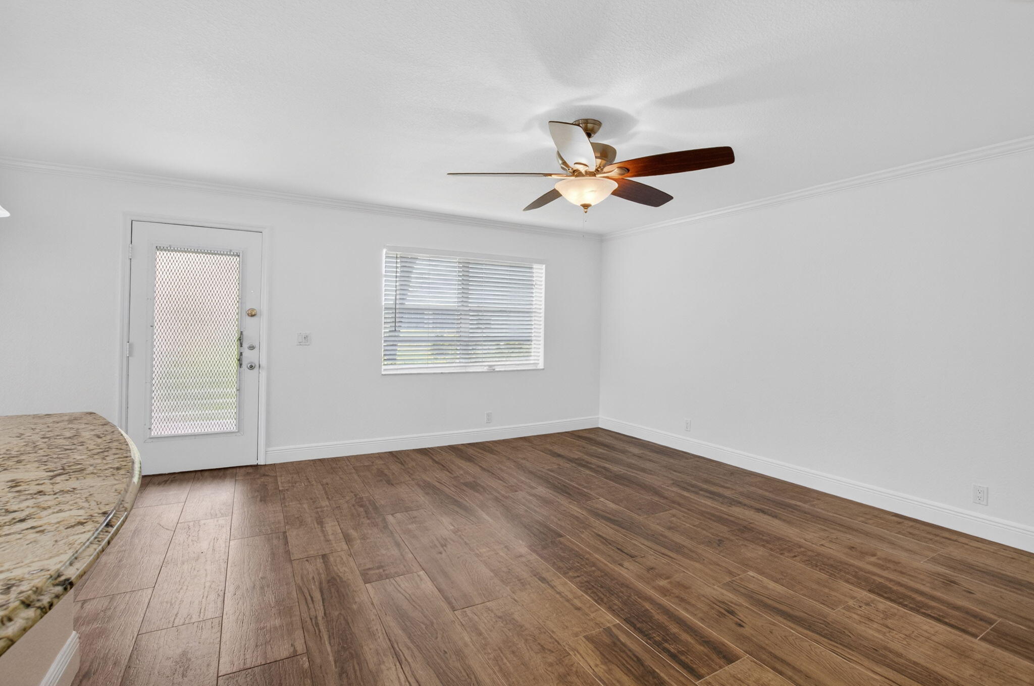 KINGS POINT - Residential