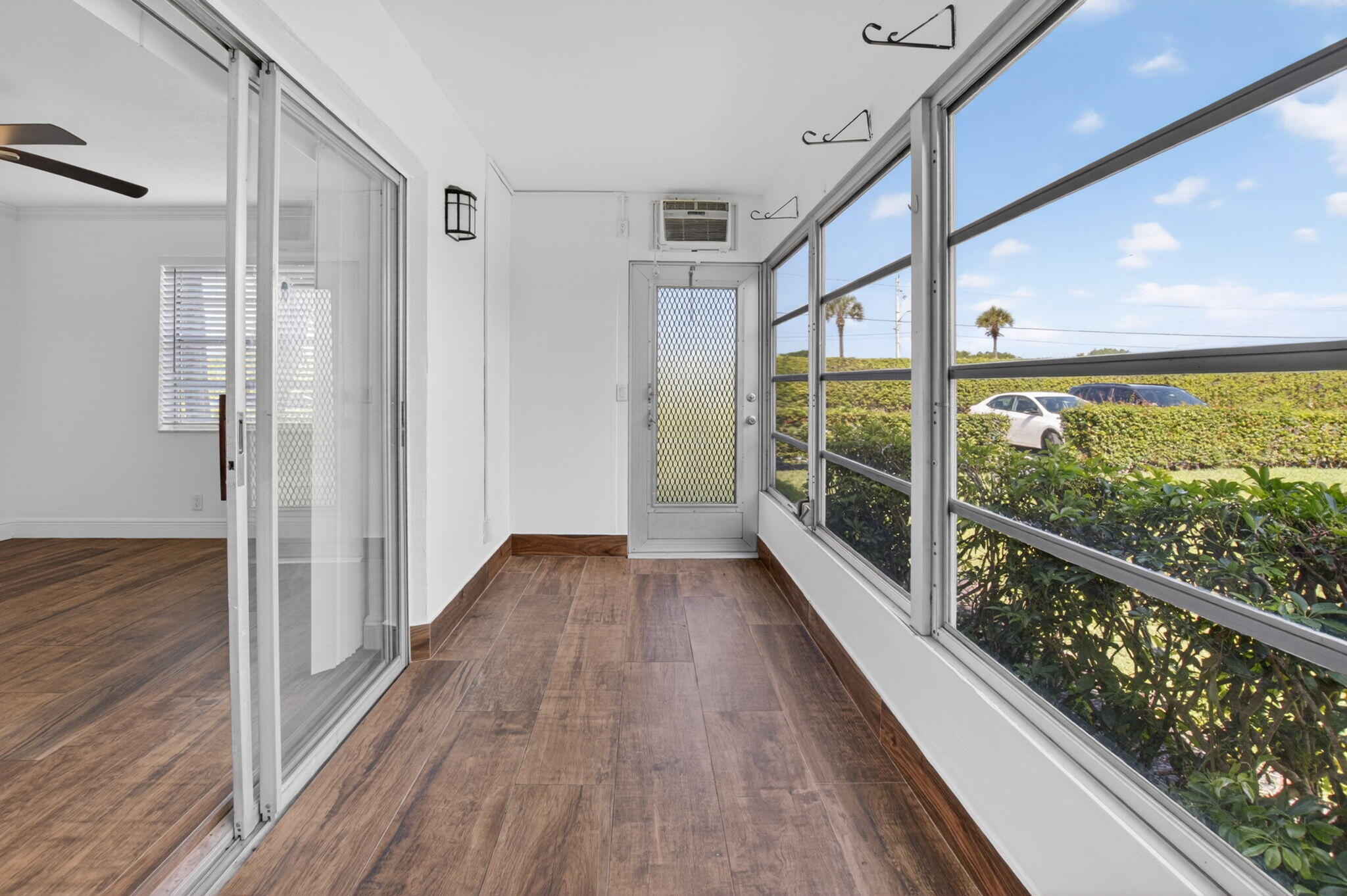 KINGS POINT - Residential