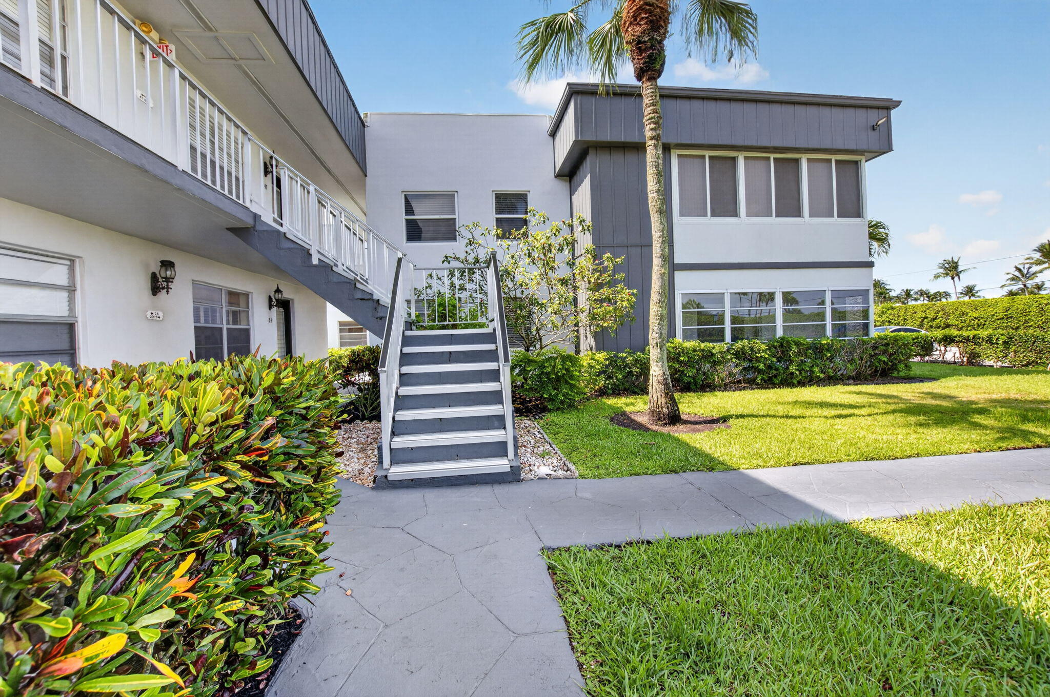 KINGS POINT - Residential