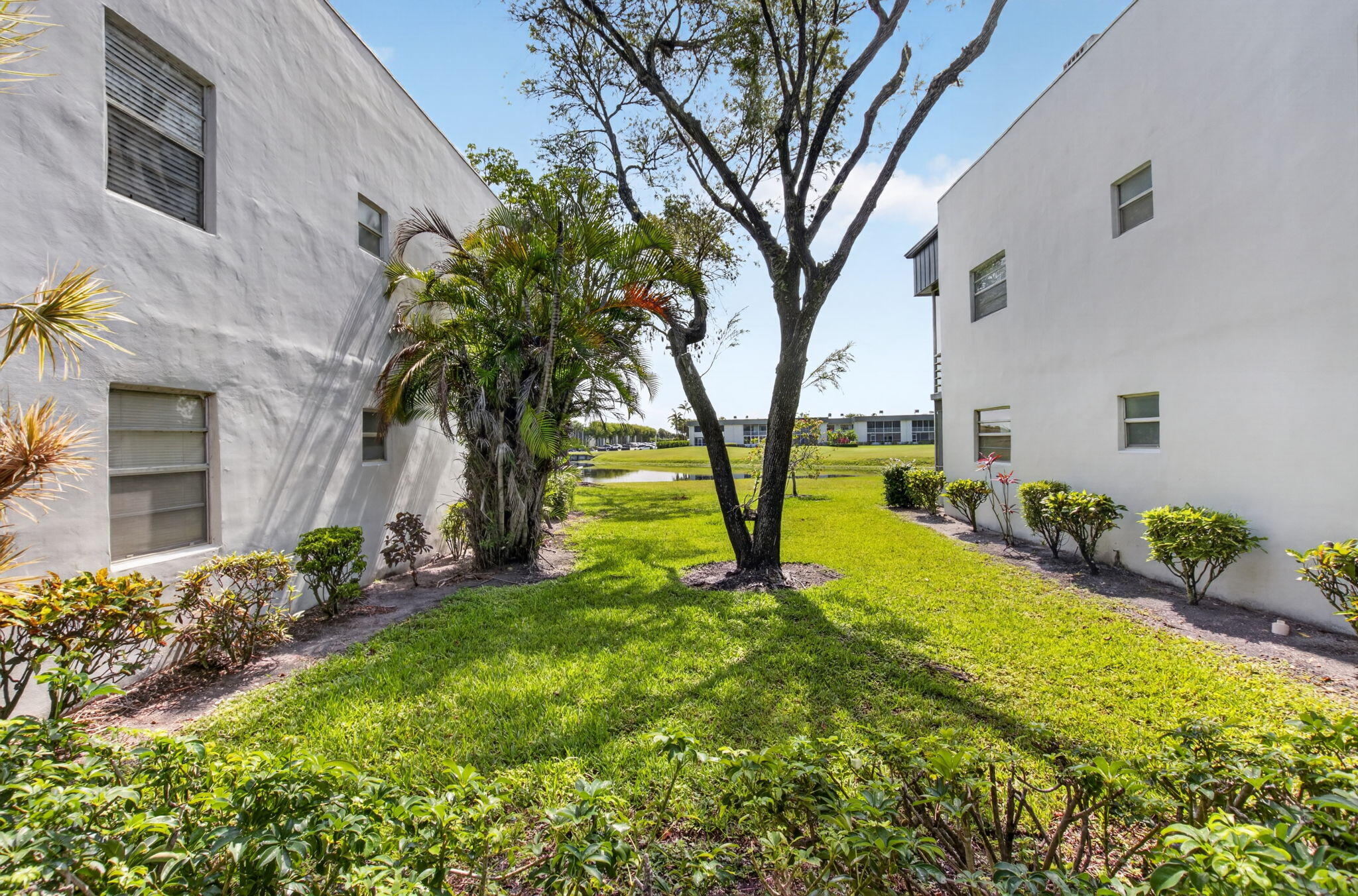 KINGS POINT - Residential