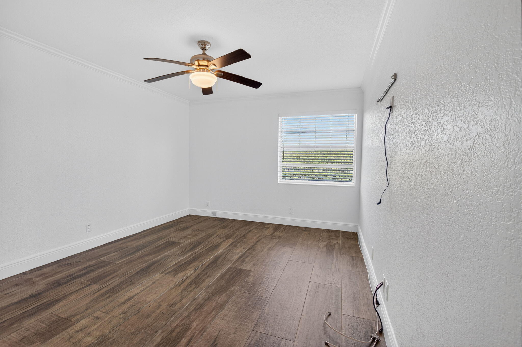 KINGS POINT - Residential