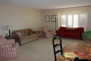 COWDRAY PARK CONDO - Residential Lease