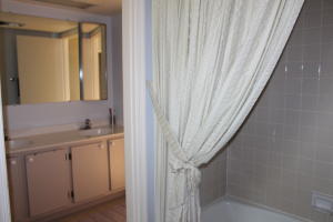 COWDRAY PARK CONDO - Residential Lease