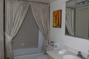 COWDRAY PARK CONDO - Residential Lease