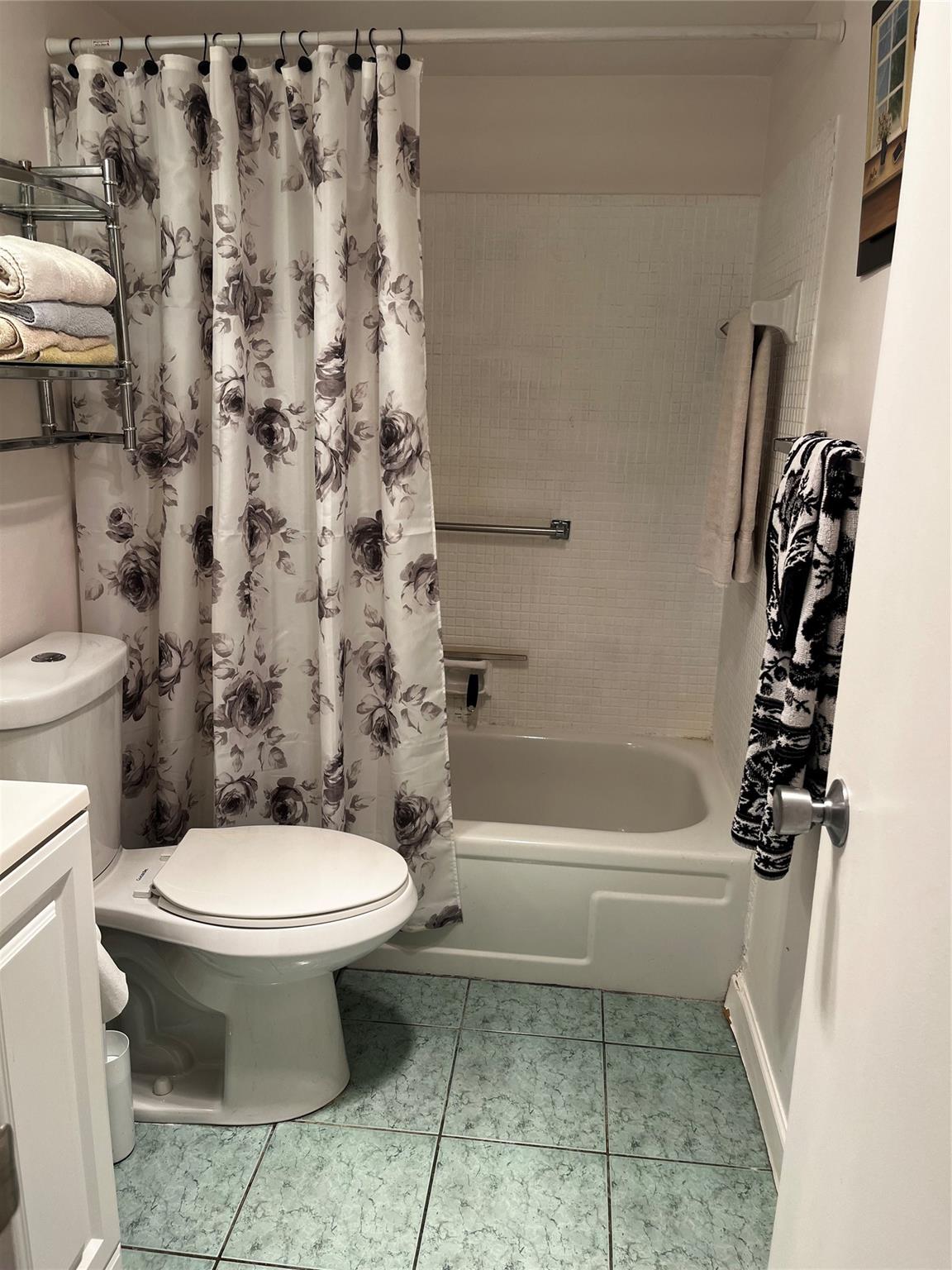 CENTURY VILLAGE EAST - Residential
