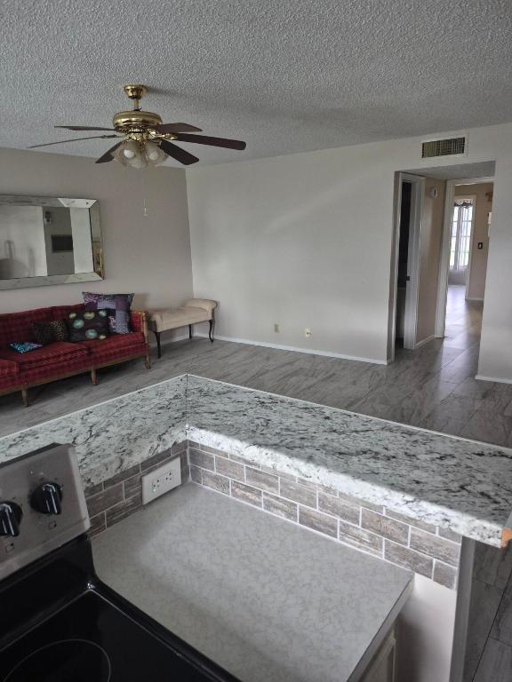 737 N High Point Bend S B