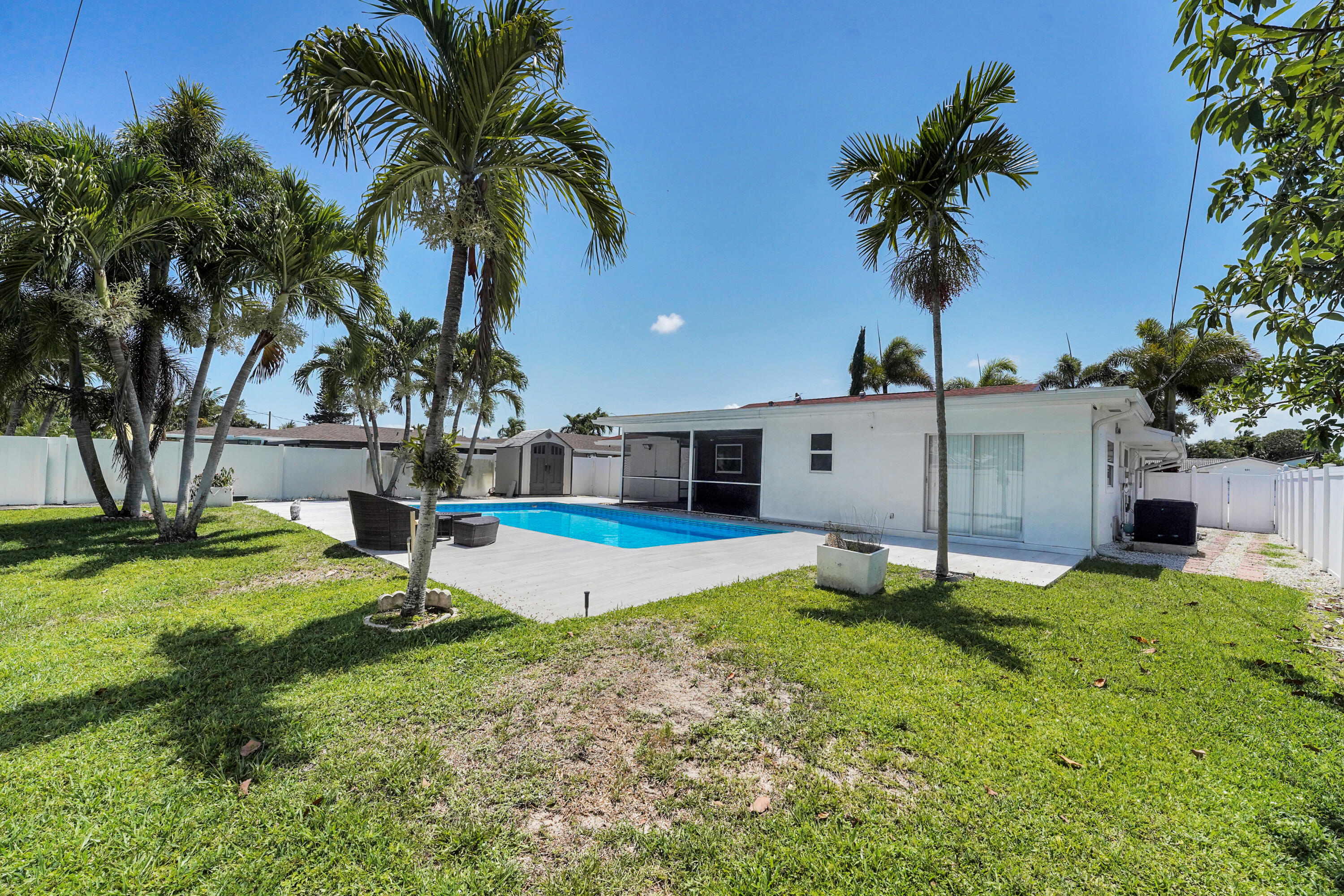 COUNTRY CLUB VILLAGE SEC A - Residential