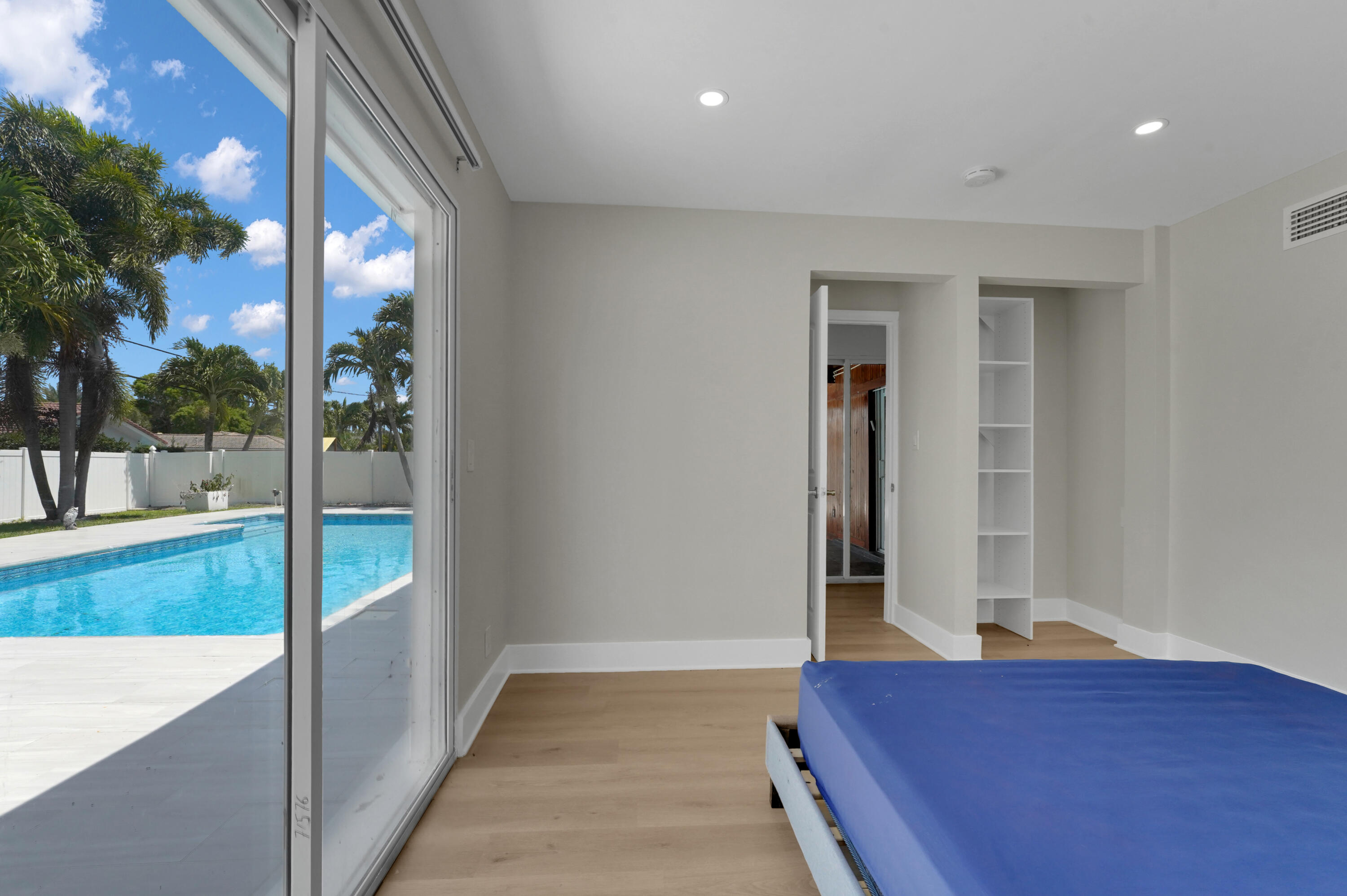 COUNTRY CLUB VILLAGE SEC A - Residential