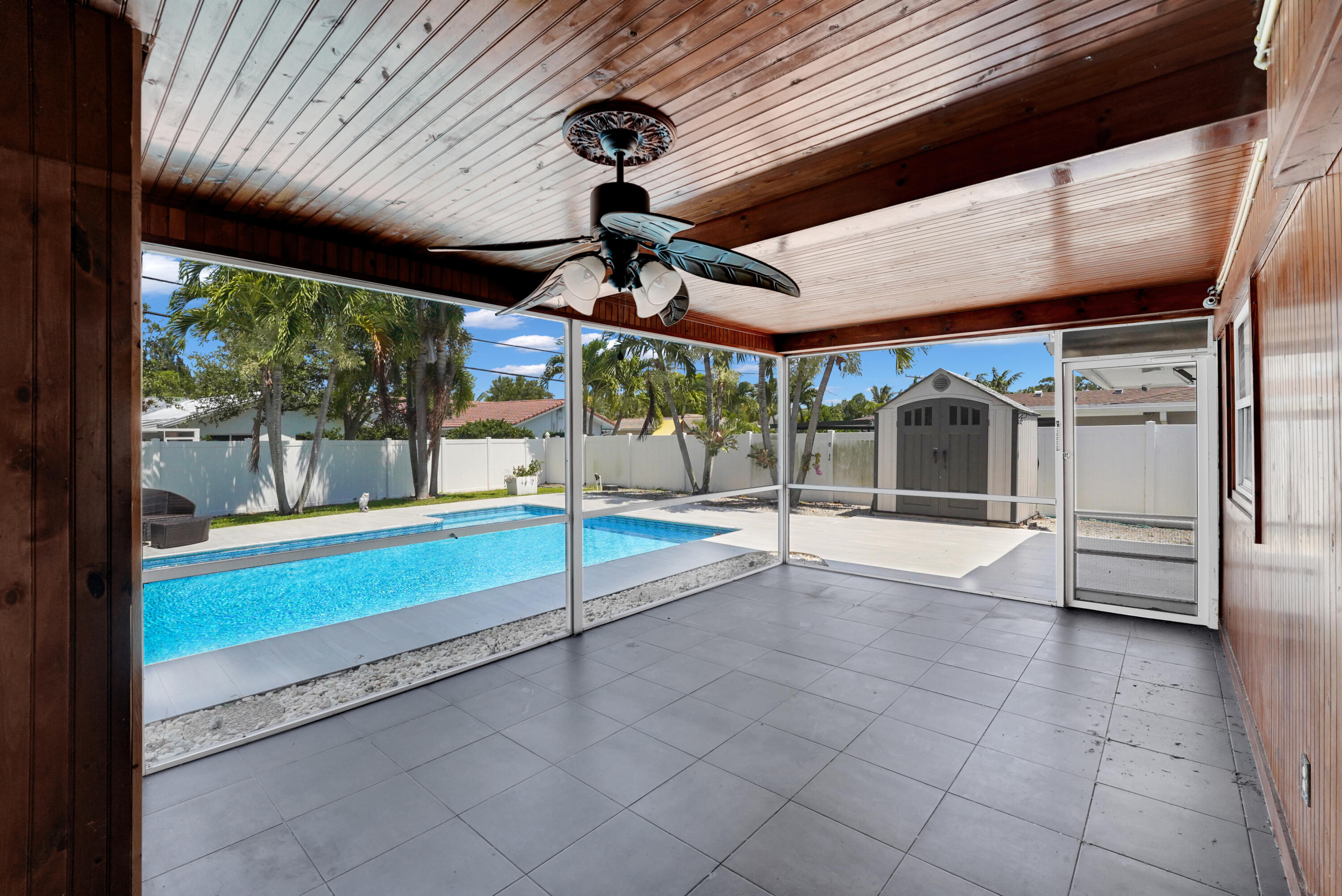 COUNTRY CLUB VILLAGE SEC A - Residential