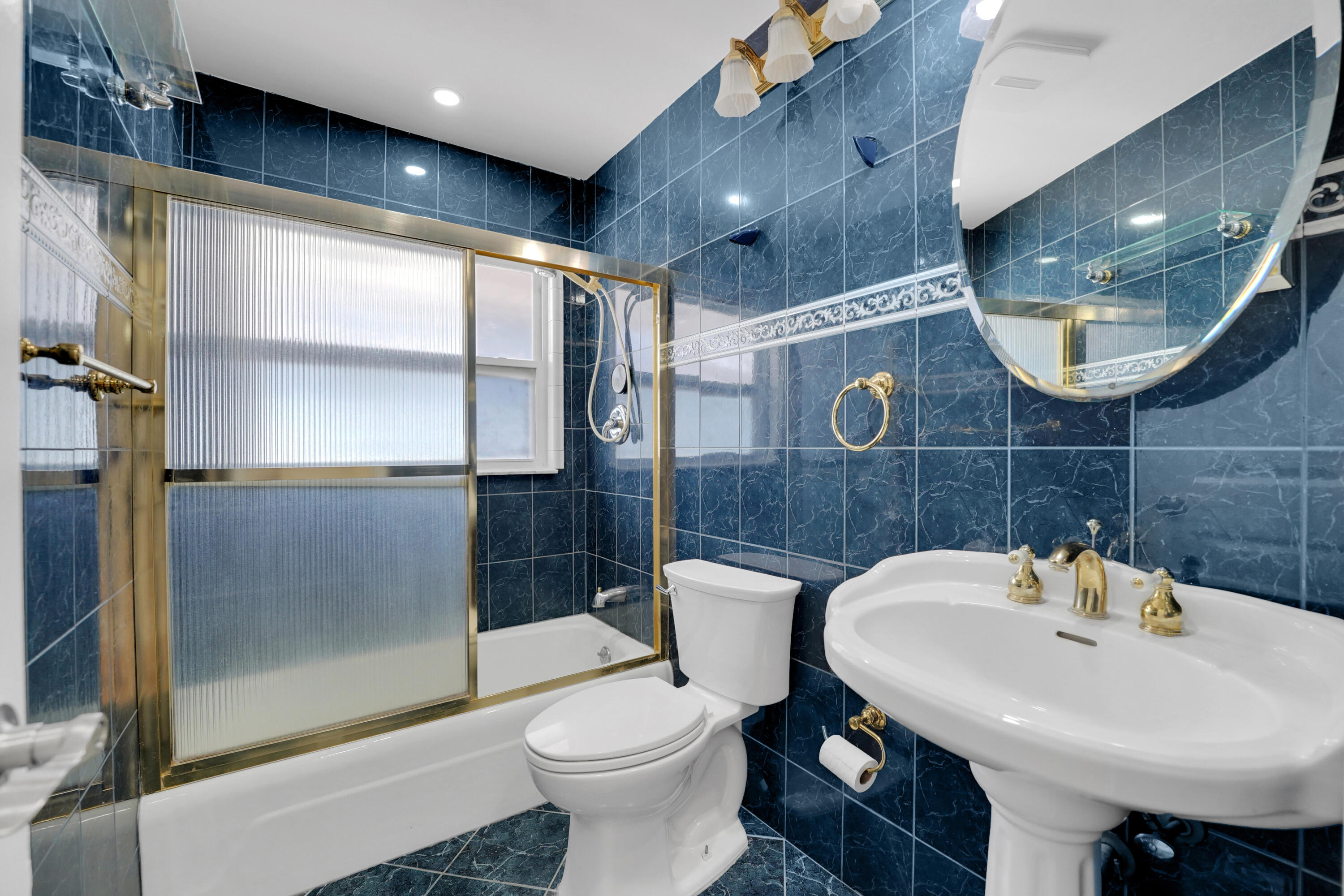 COUNTRY CLUB VILLAGE SEC A - Residential
