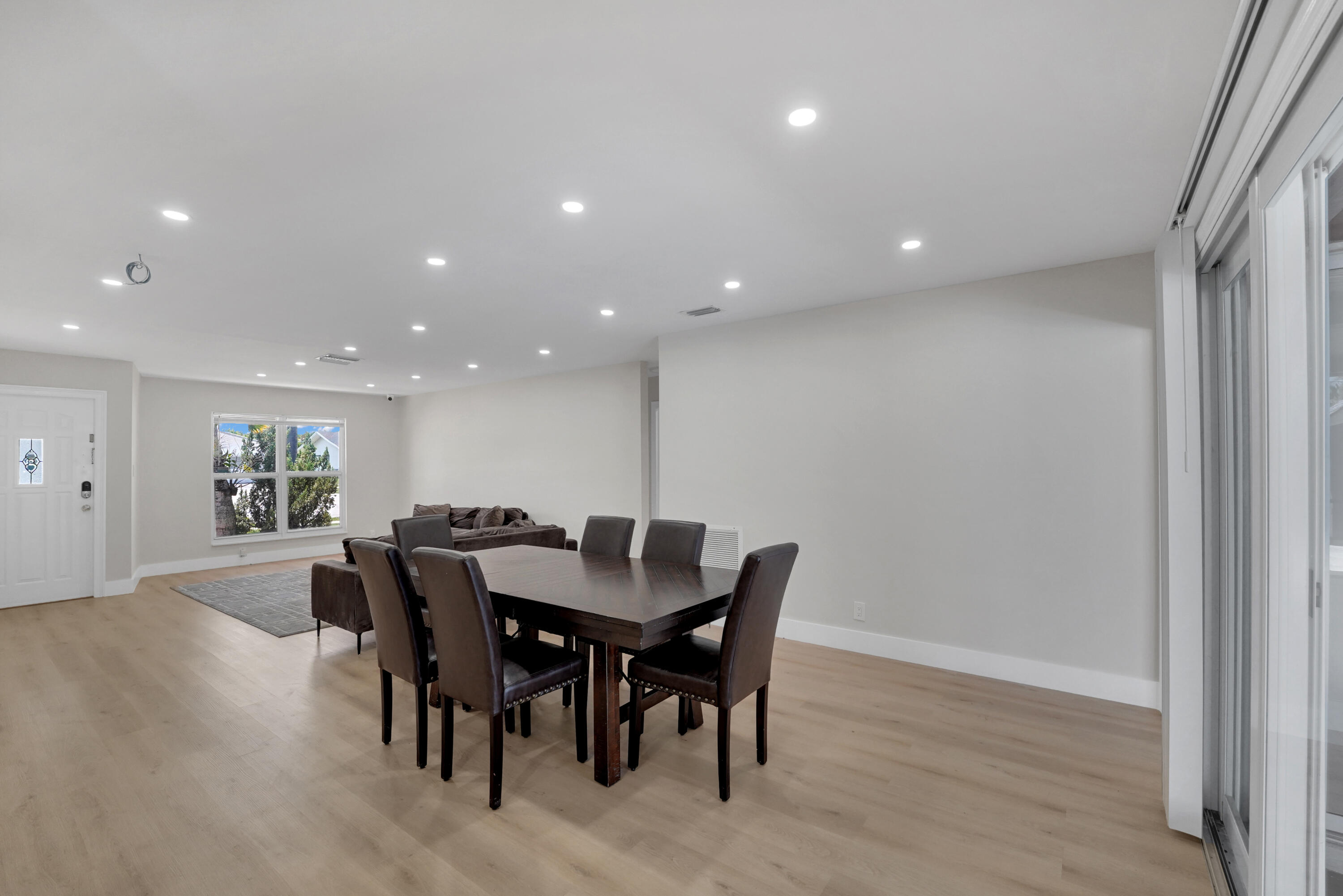 COUNTRY CLUB VILLAGE SEC A - Residential
