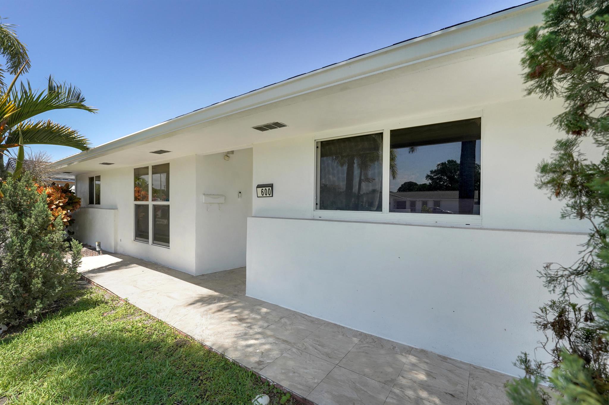600 NW 12th Avenue