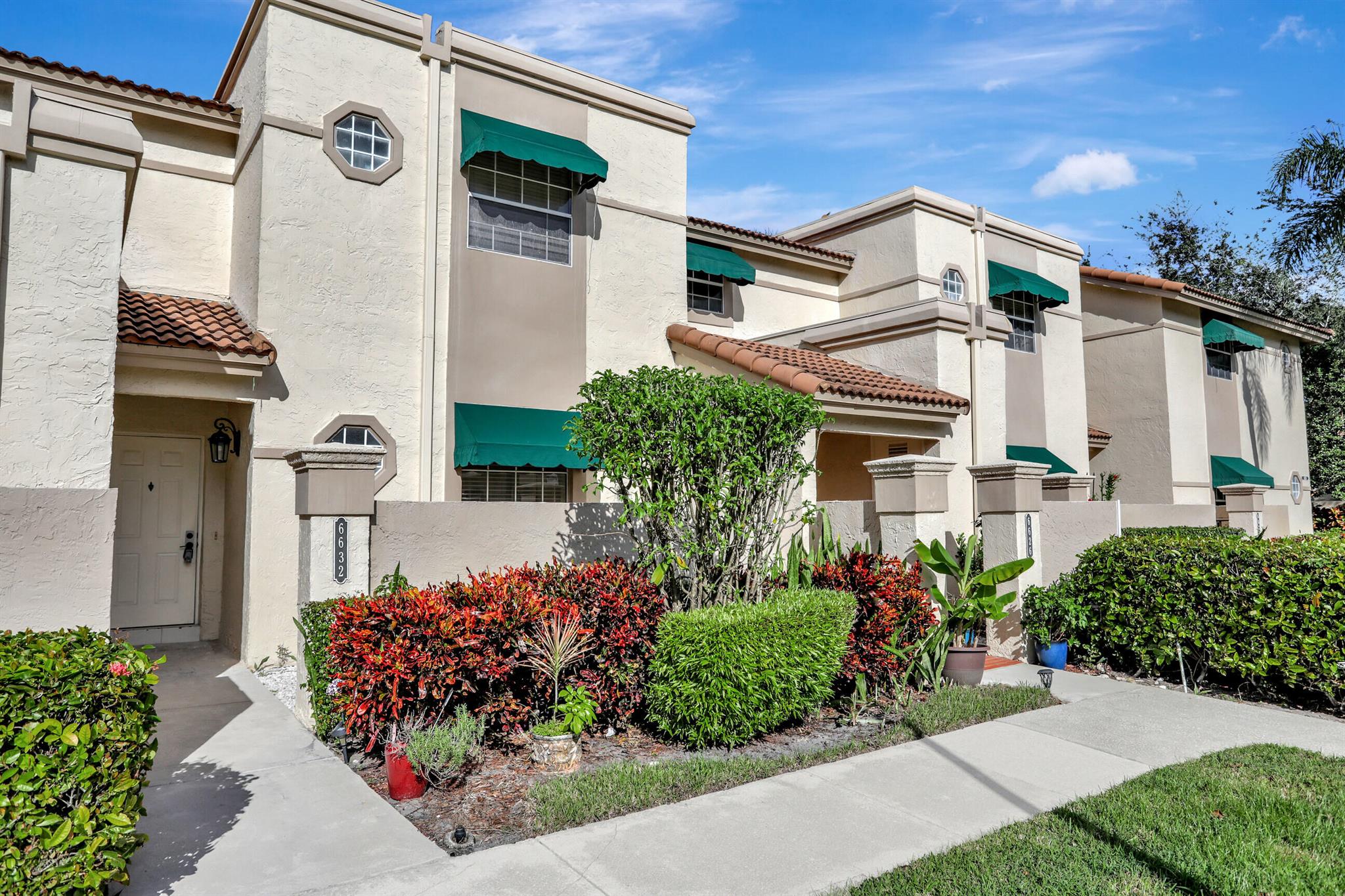 PLUM AT BOCA POINTE CONDO - Residential