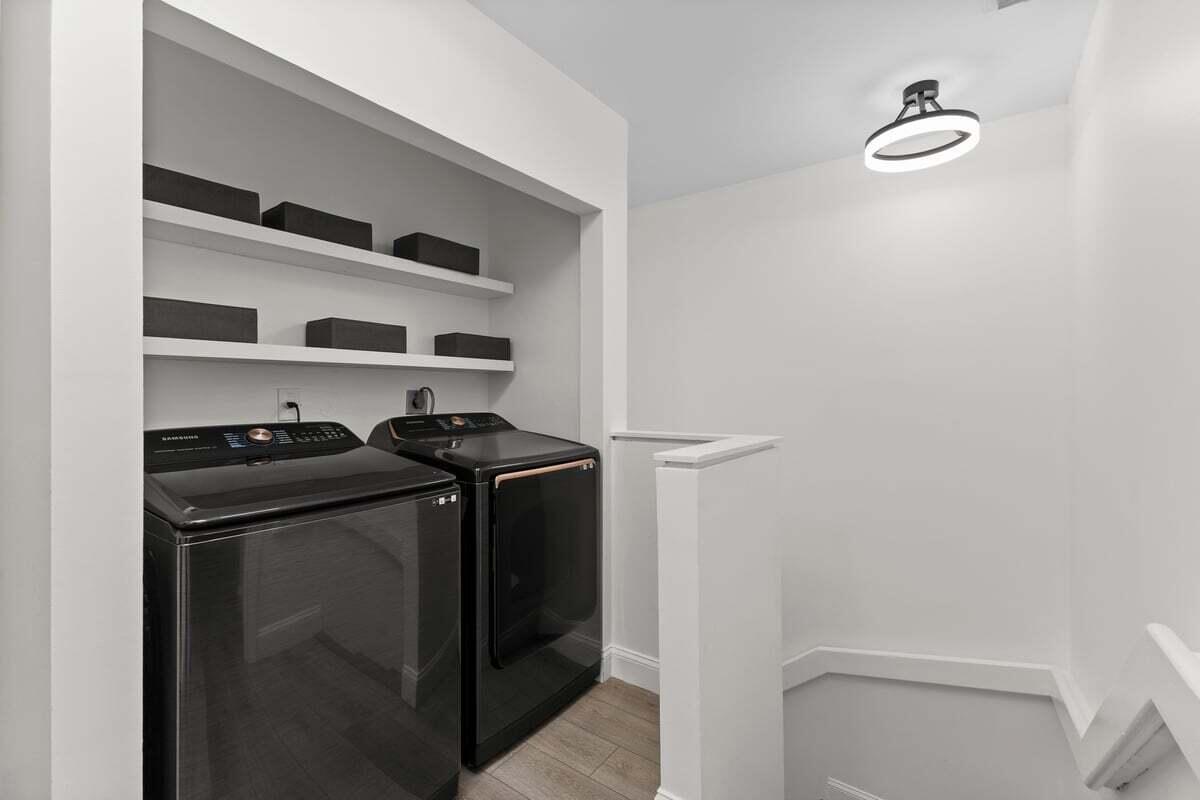 CASCADES TOWNHOMES CONDO - Residential Lease