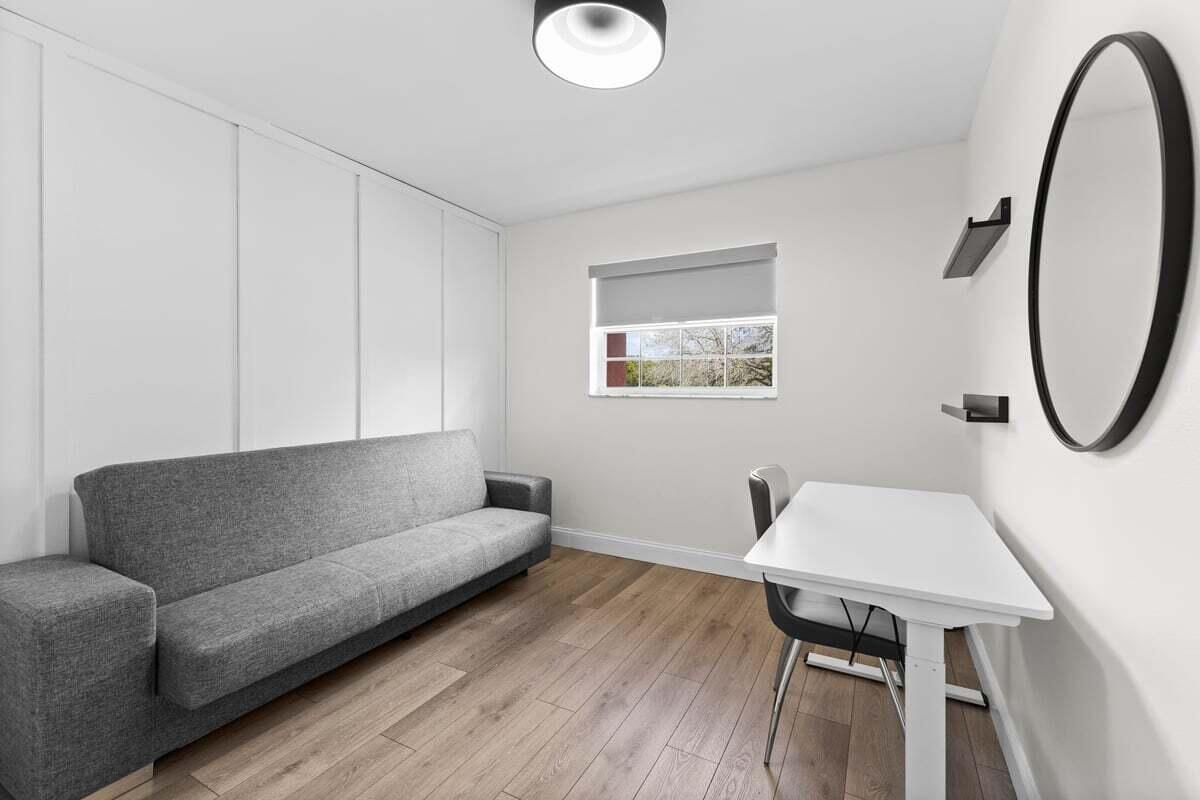 CASCADES TOWNHOMES CONDO - Residential Lease