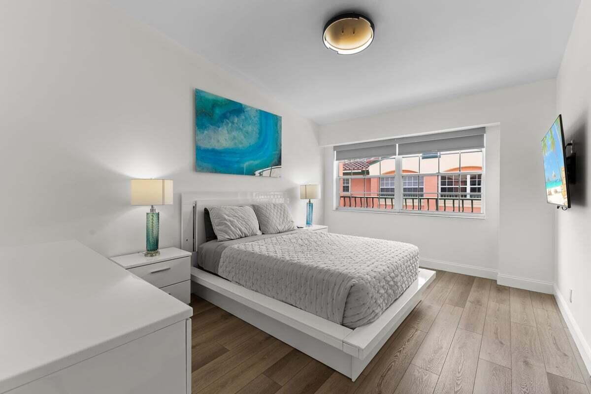 CASCADES TOWNHOMES CONDO - Residential Lease