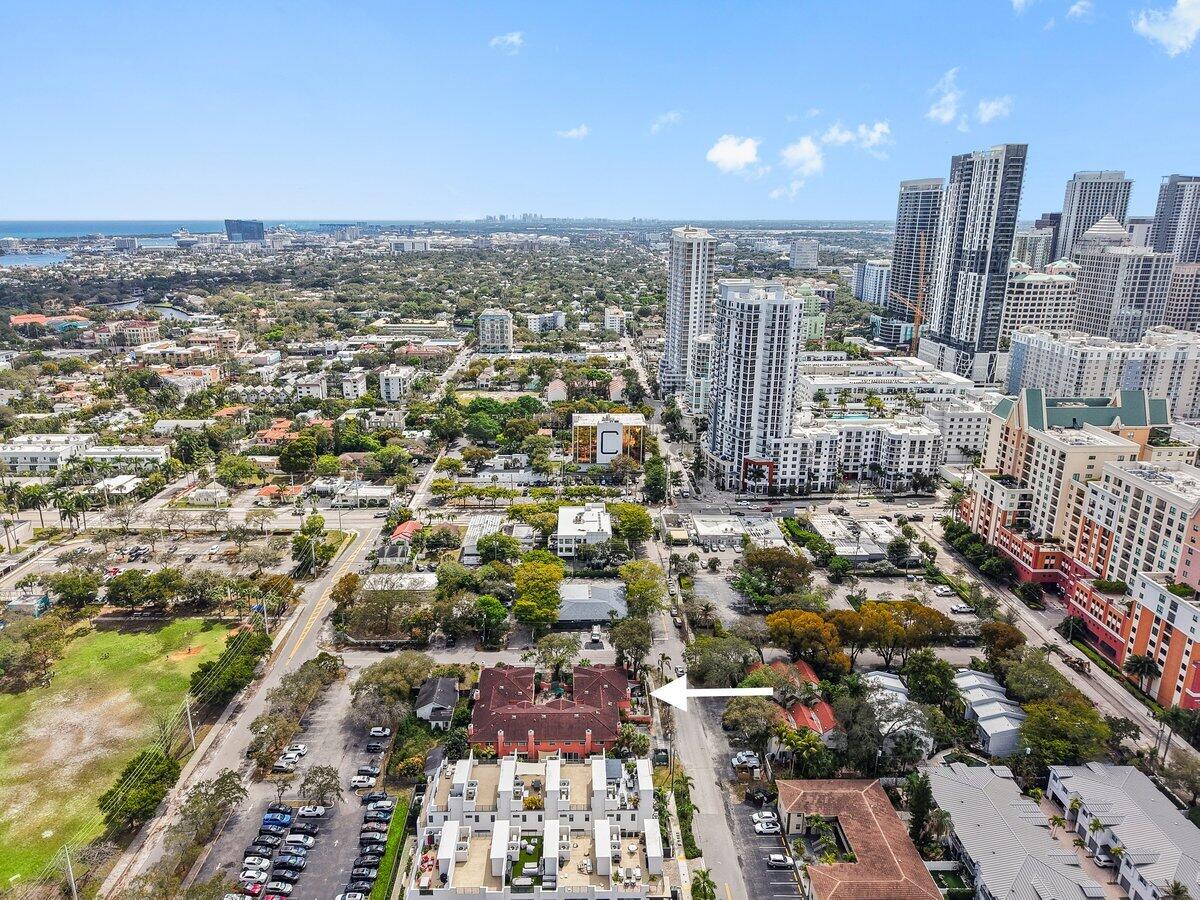 CASCADES TOWNHOMES CONDO - Residential Lease