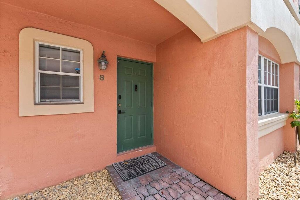 Photo of 801 NE 1st Street #8, Fort Lauderdale, FL 33301 (MLS # R11168305)