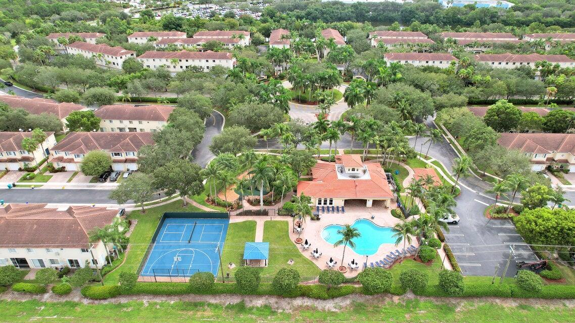 QUANTUM PARK TOWNHOMES - Residential