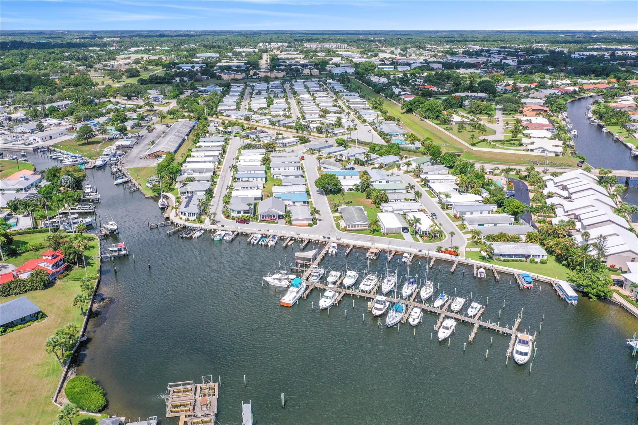 HIDDEN HARBOUR CONDO - Residential