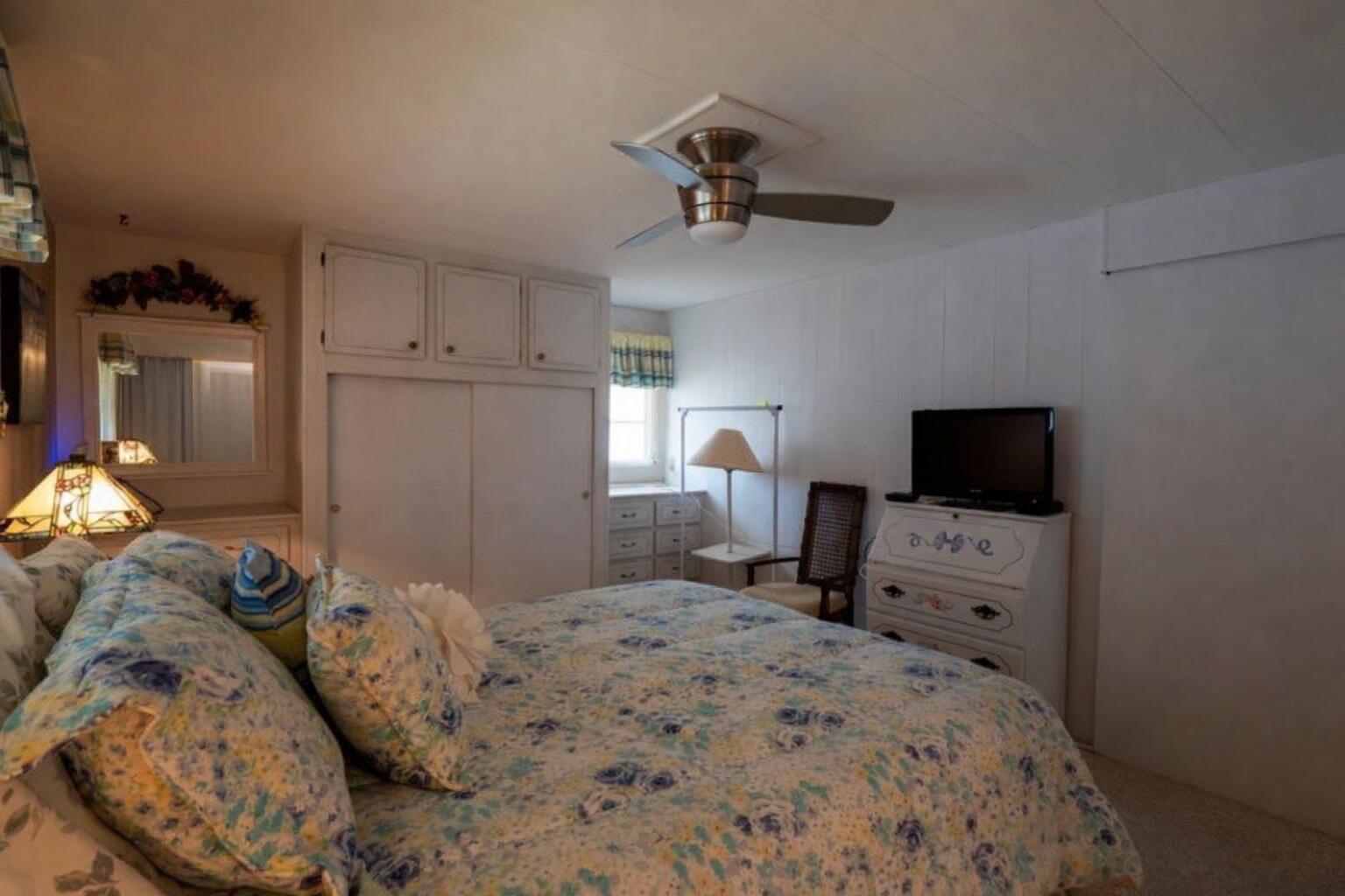 HIDDEN HARBOUR CONDO - Residential