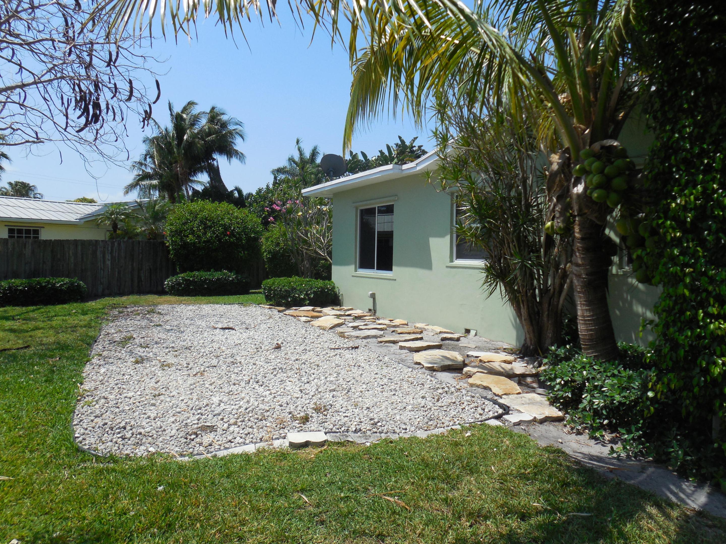 CARAMBOLA COURT - Residential Lease