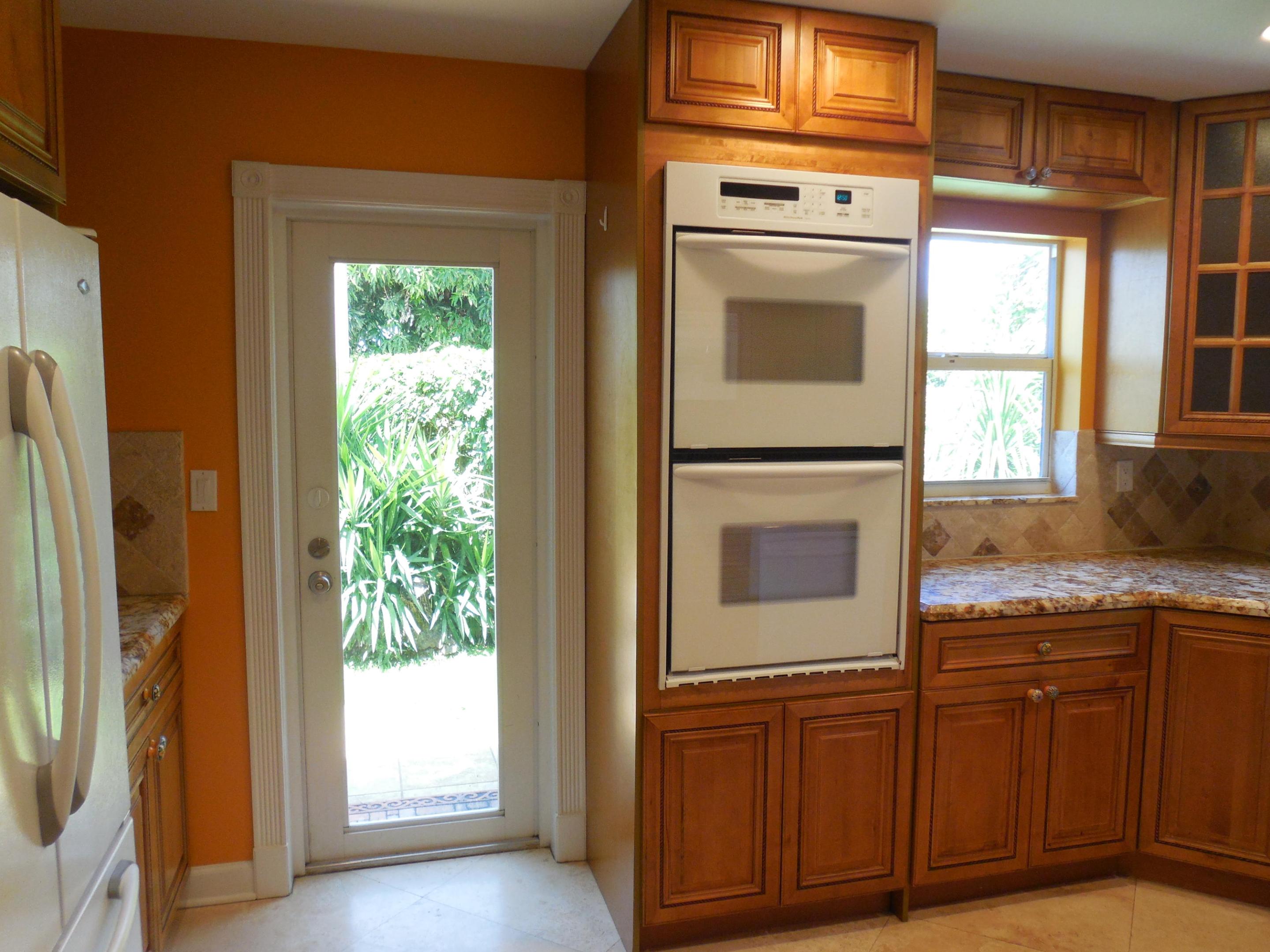 CARAMBOLA COURT - Residential Lease