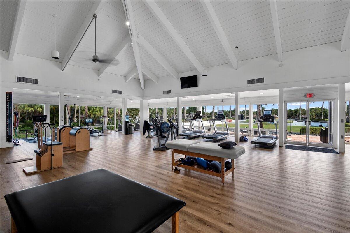 GOLF AND TENNIS VILLAGE P - Residential