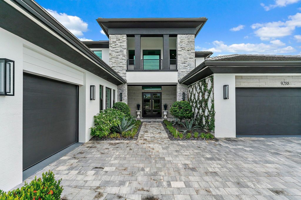 Photo of 9288 Coral Isles Circle, Palm Beach Gardens, FL 33412 (MLS # R11098210)