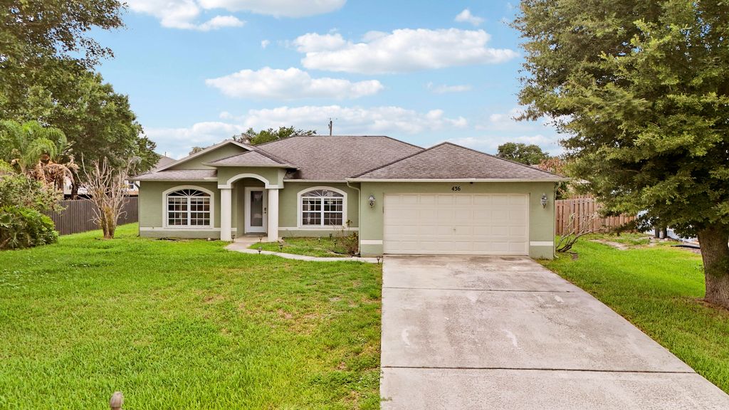 Photo of 436 SW Bradshaw Circle, Port Saint Lucie, FL 34953 (MLS # B26046953)