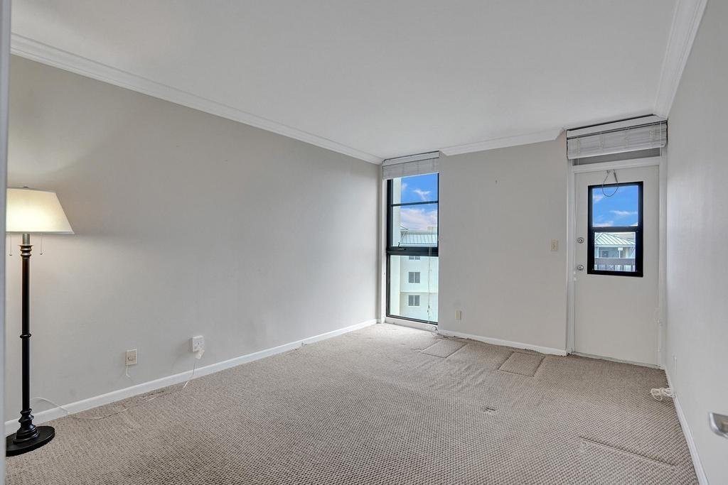 Renaissance III - Residential