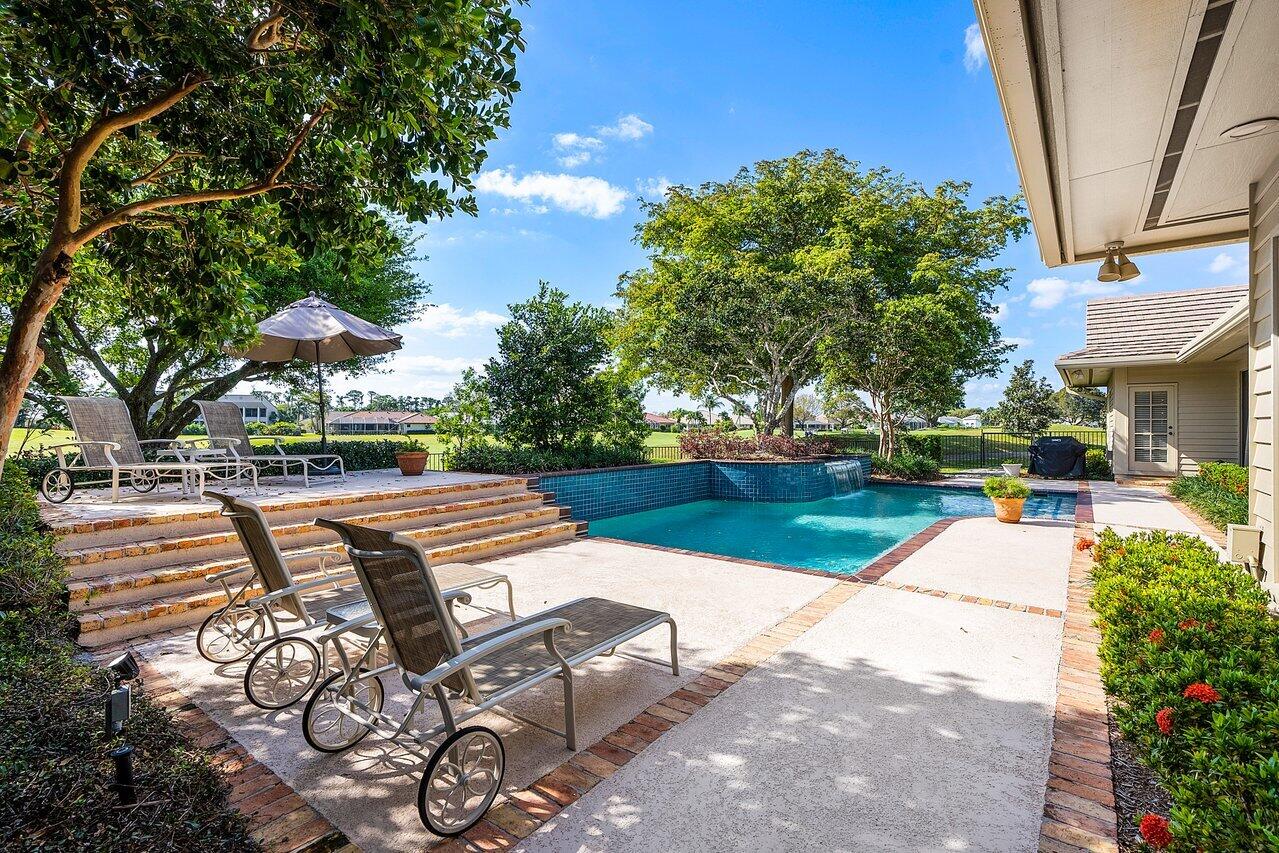 ATLANTIS CITY OF 17 - Residential