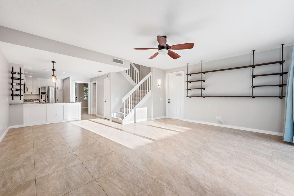 Photo of 3372 Greenway Drive, Jupiter, FL 33458 (MLS # B26012672)