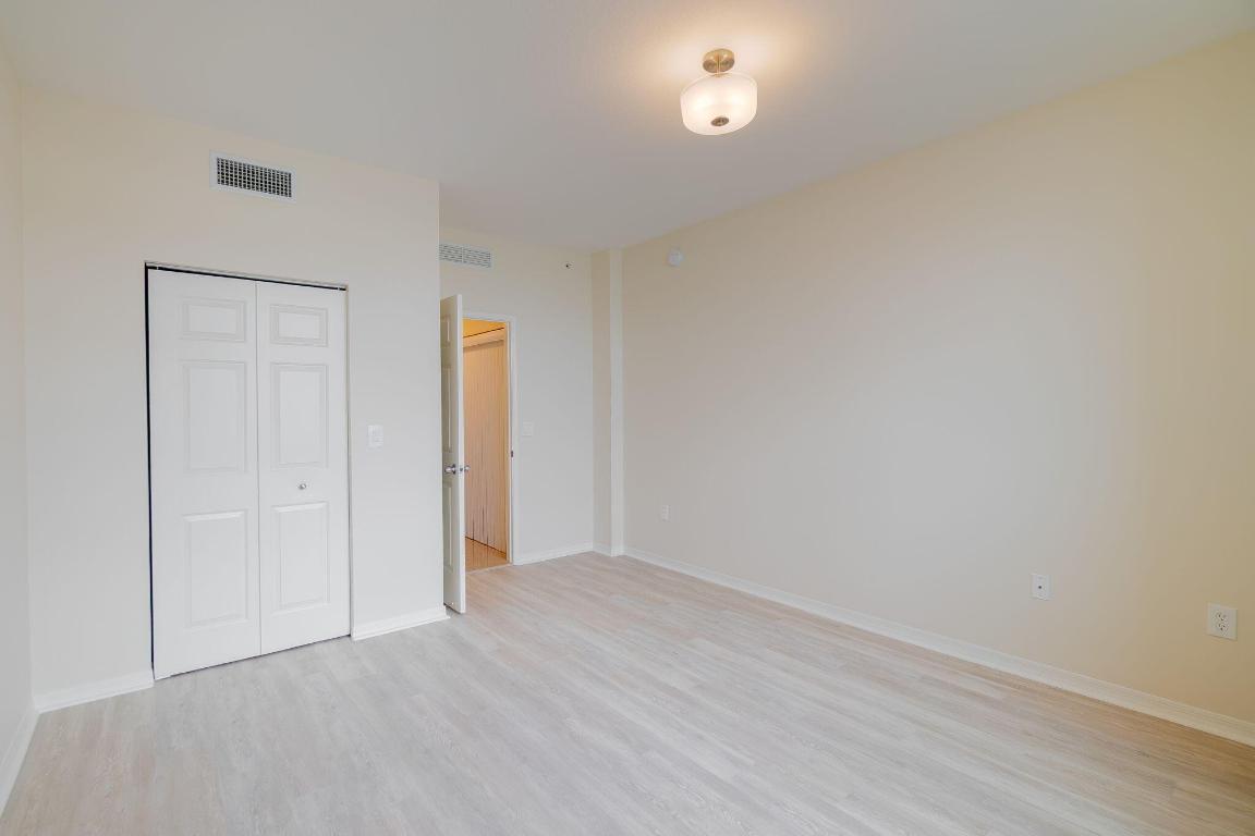 MOORINGS AT LANTANA CONDO 3 - Residential