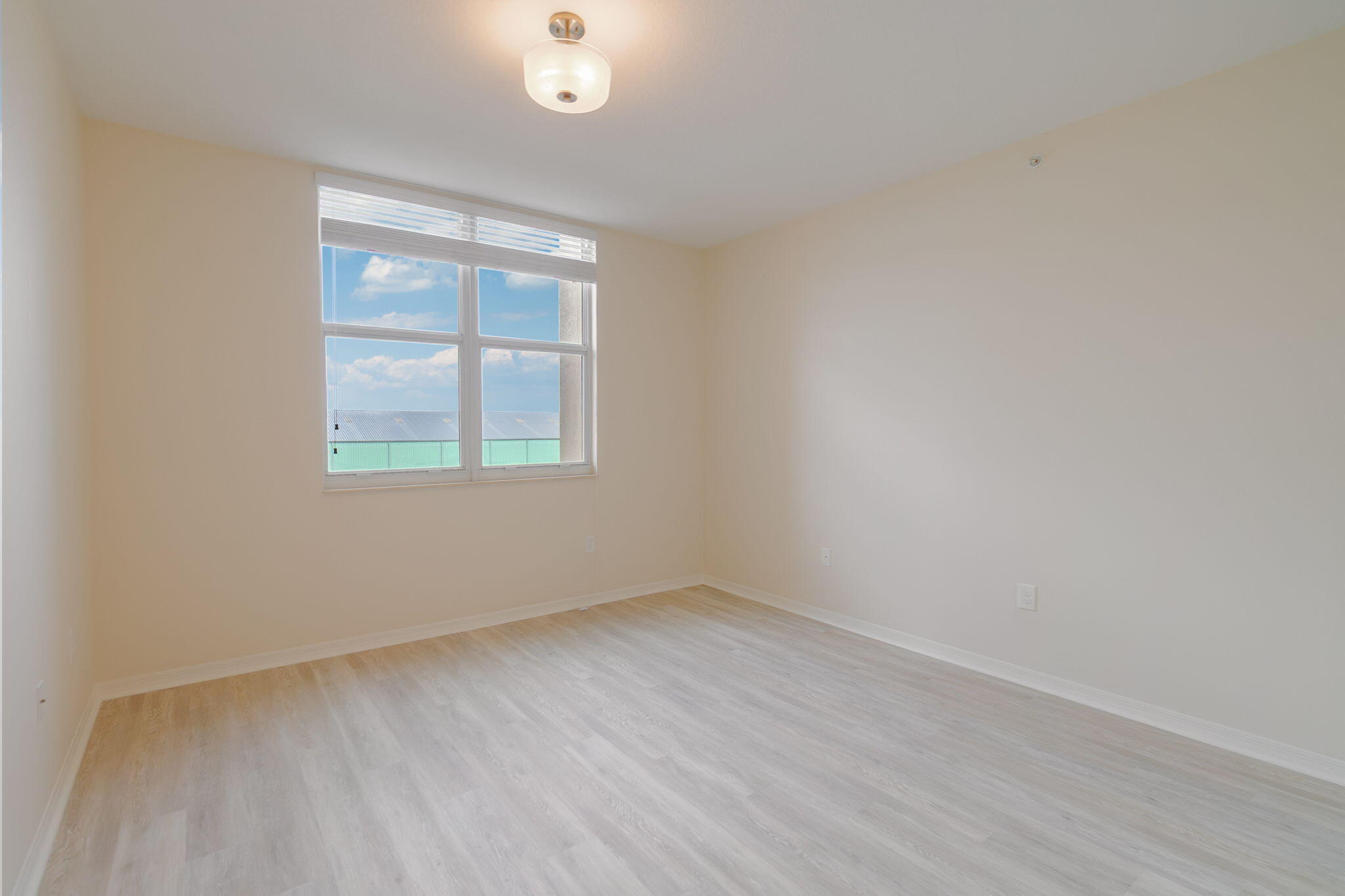 MOORINGS AT LANTANA CONDO - Residential