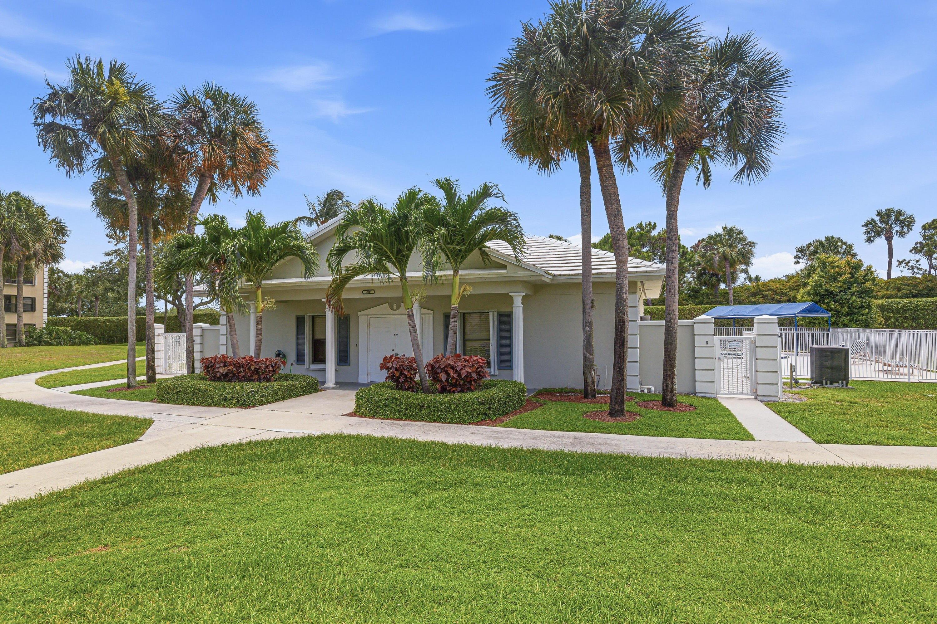 WHITEHALL VILLAGE - Residential