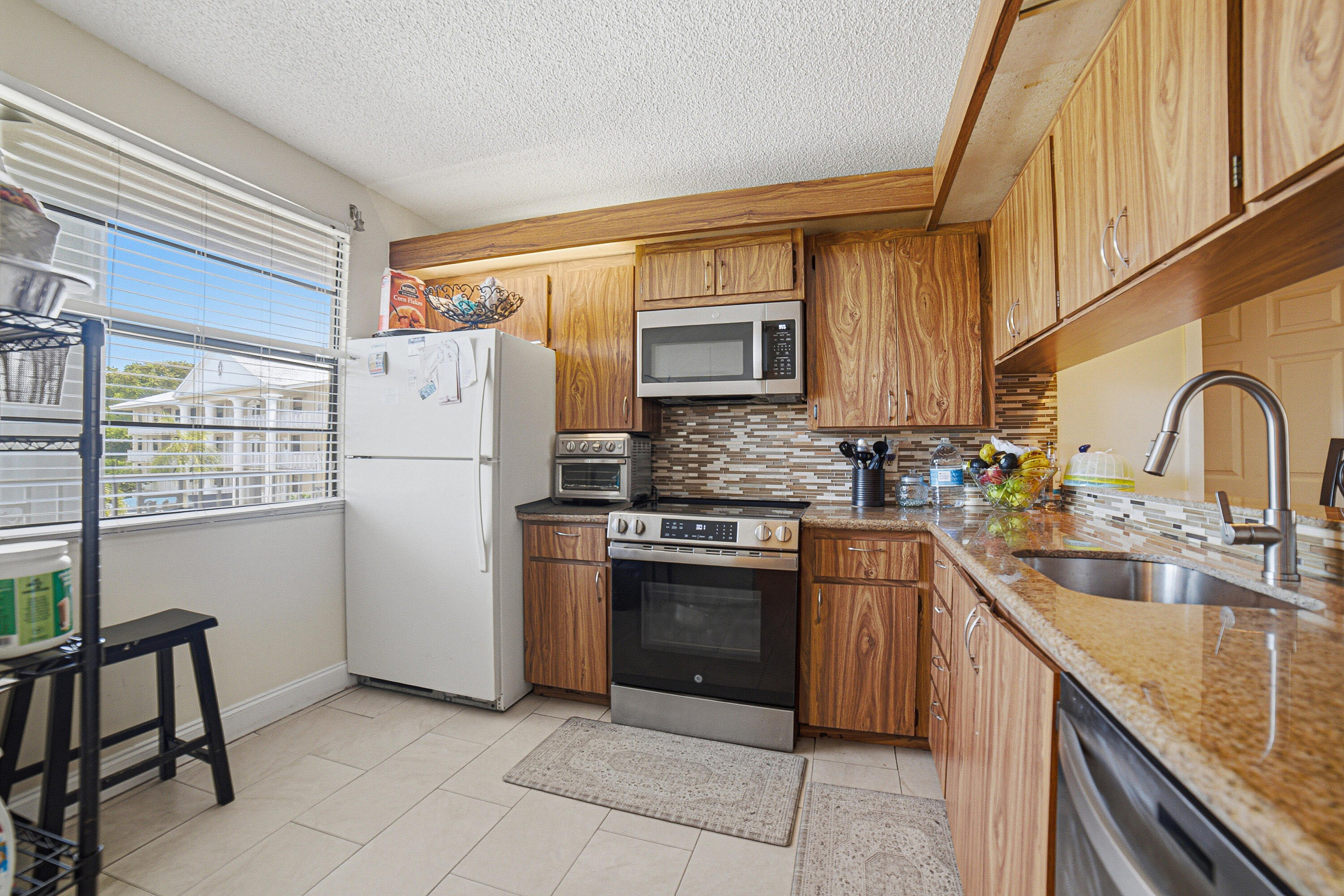 WHITEHALL VILLAGE - Residential