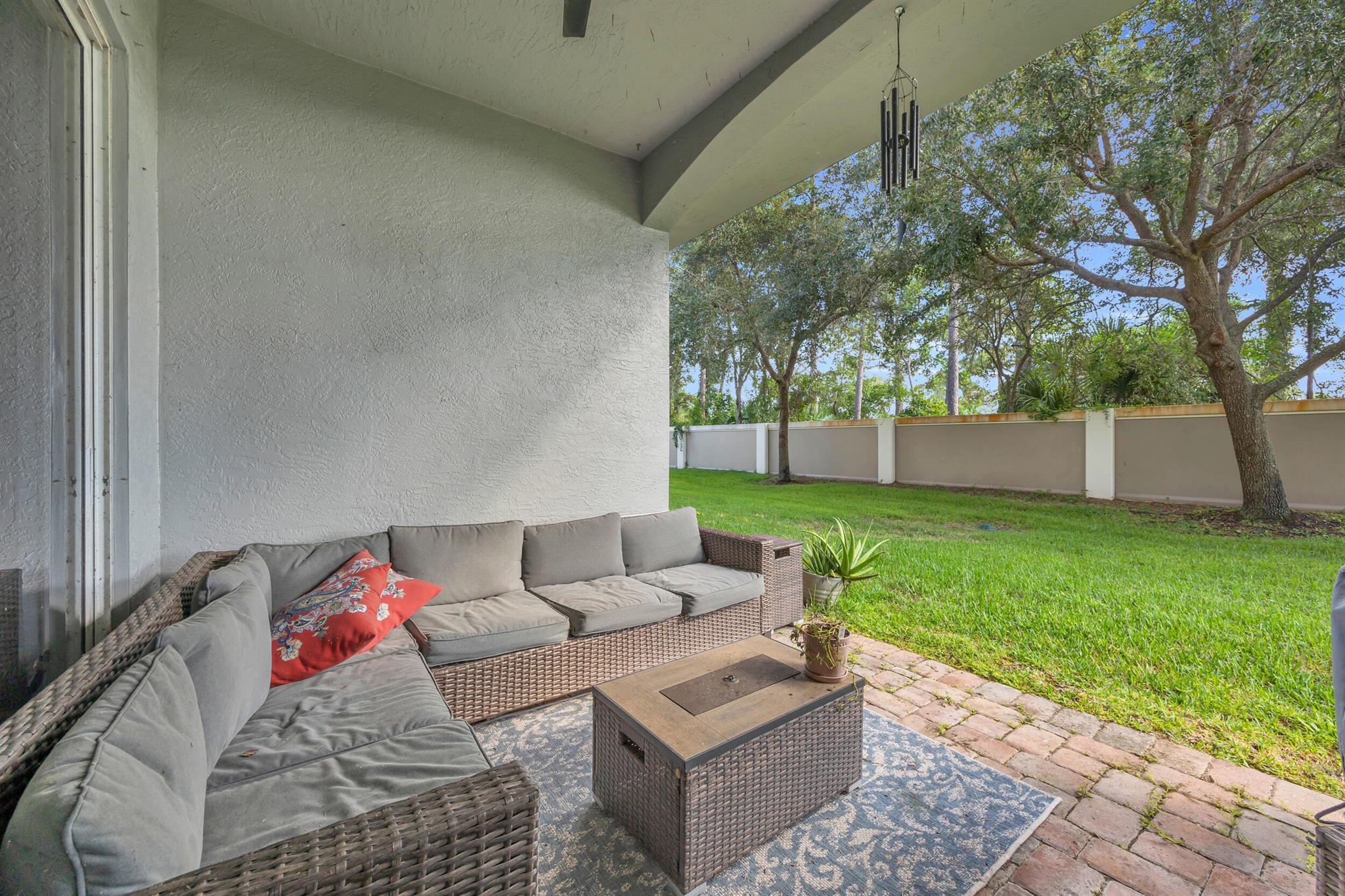 THIRD REPLAT OF PORTOFINO - Residential