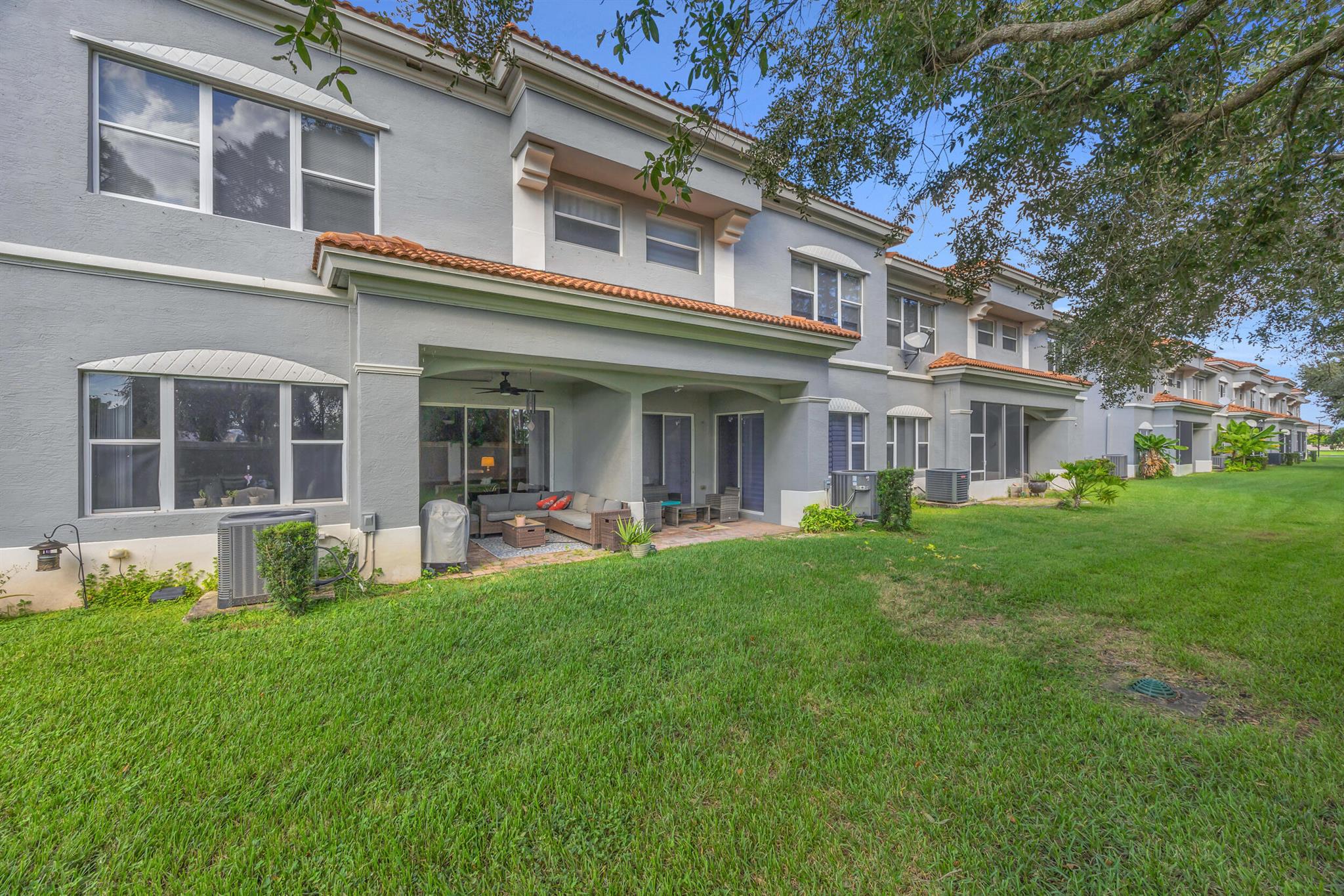 THIRD REPLAT OF PORTOFINO - Residential