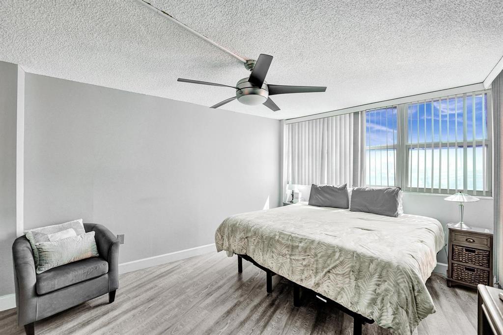 LAKE POINT TOWER CONDOMIN - Residential Lease