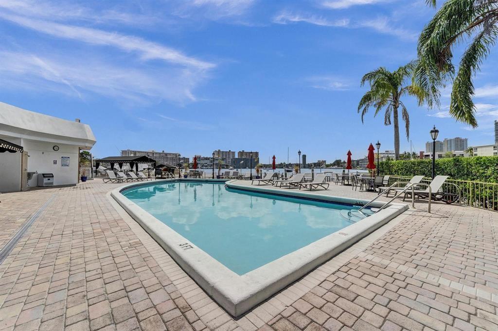 LAKE POINT TOWER CONDOMIN - Residential Lease