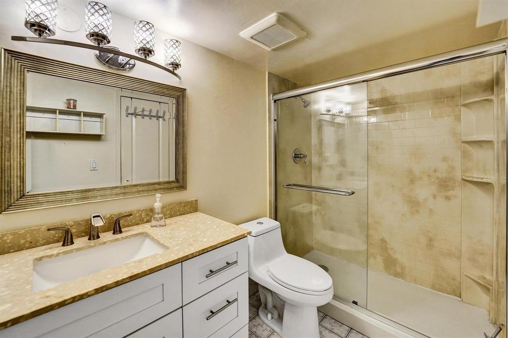 LAKE POINT TOWER CONDOMIN - Residential Lease