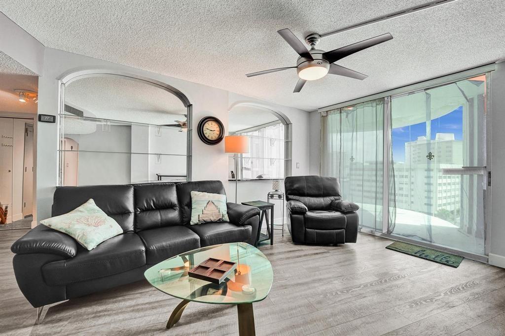 LAKE POINT TOWER CONDOMIN - Residential Lease