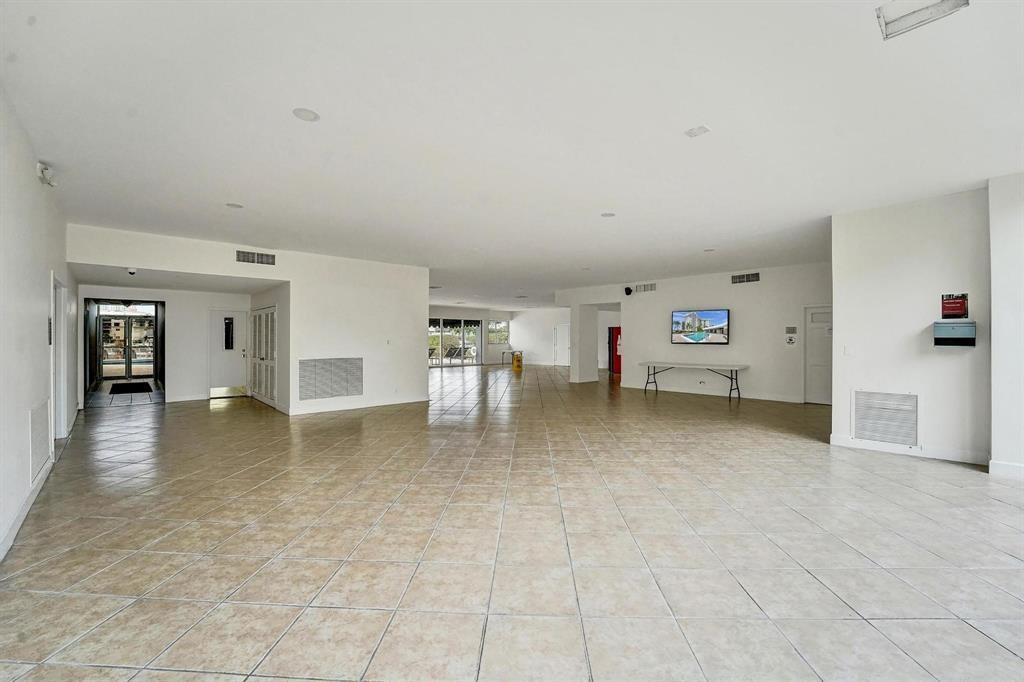 LAKE POINT TOWER CONDOMIN - Residential Lease