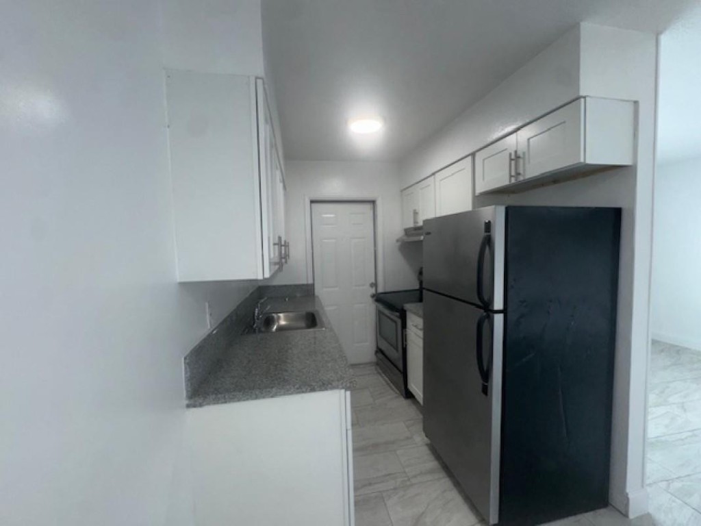 1751 NE 31st Street 23