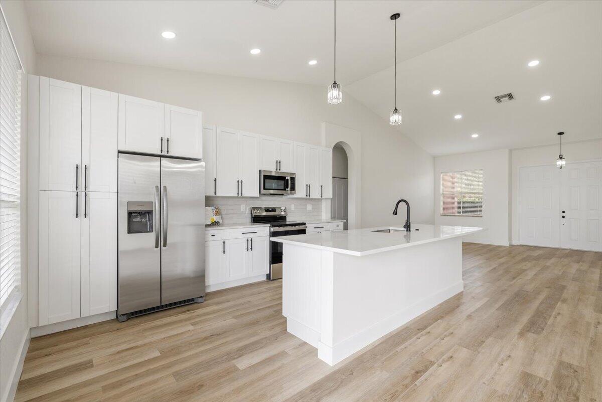 5903 NICOLE Lane