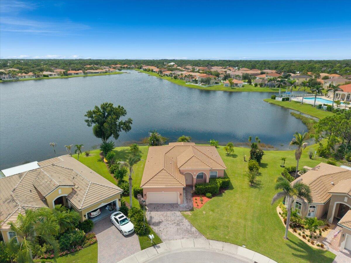5903 NICOLE Lane