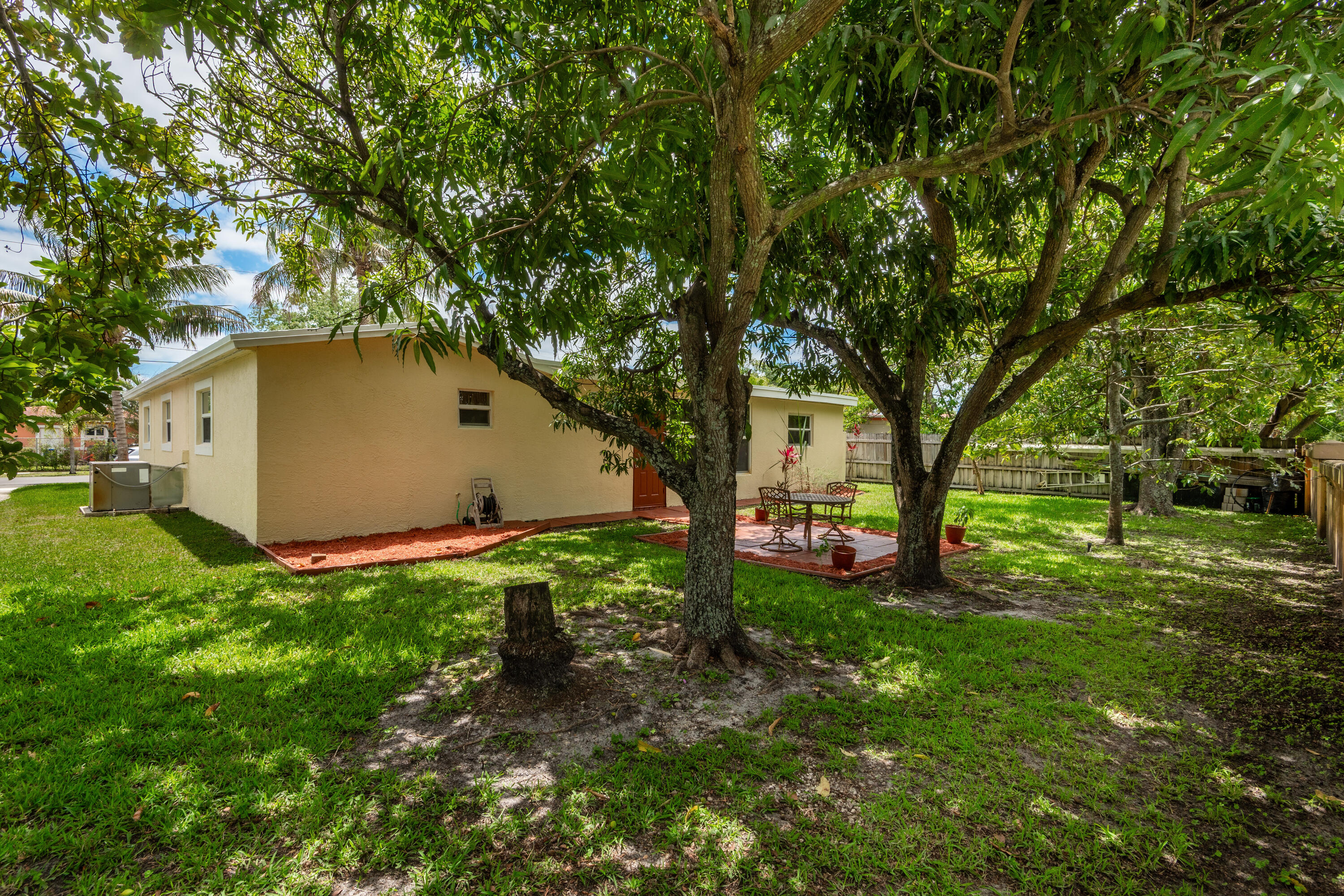 ORIOLE ESTATES SEC 5 - Residential