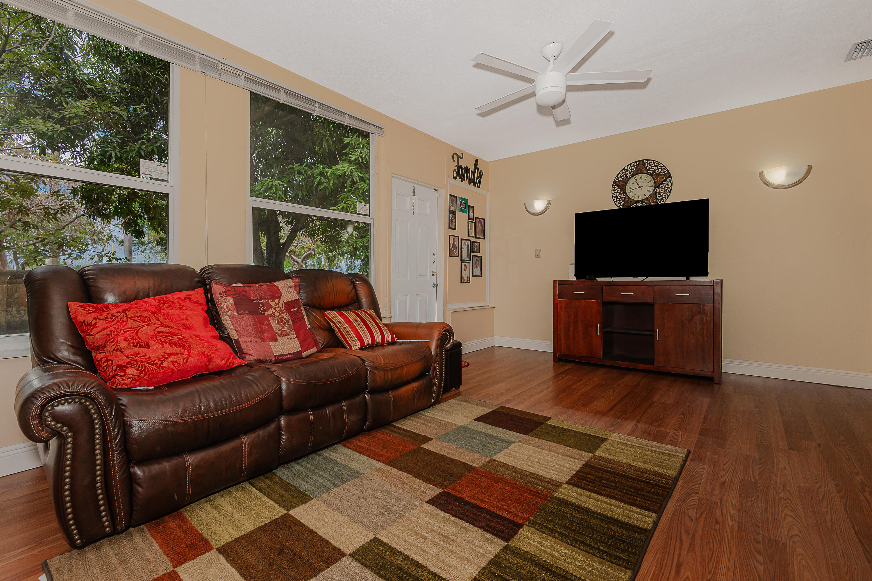 ORIOLE ESTATES SEC 5 - Residential